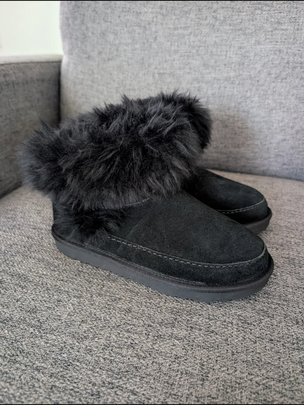 UGG Classic Ultra Mini Chalet